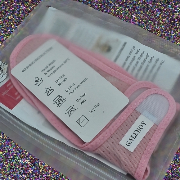 Pink Double Chin Reducing Reusable Face Slimming Strap - Picture 8 of 8